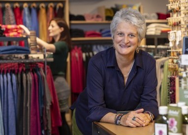 50 Jahre Weltladen Bern: Von einer Handvoll Fairtrade-Produkte zu hundert Lieferanten