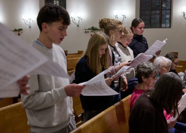 Mitsingen statt passiv die Kirchenbank drücken: Refbejuso hat ein neues KUW-Konzept