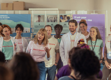 Ein bemerkenswert optimistischer Film über ein Zentrum, in dem Frauen Hilfe und Heilung erfahren